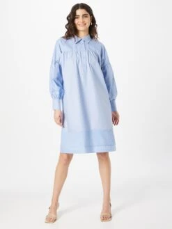Second Female Robes Fluides Robe-chemise Henri Femme Bleu Clair -Joli Mode Soldes Magasin 033246f13c31a789d2c8e6e70a349005