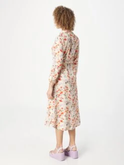 Robes Fluides Robe-chemise Maggie Femme Beige -Joli Mode Soldes Magasin 0cd9ba5ff8dc9fe68dd9ae067dba5897