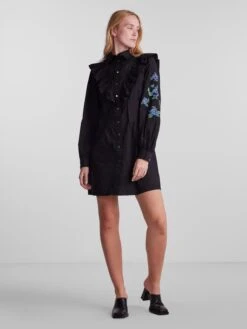 Y.A.S Robes Fluides Robe-chemise Kniri Femme Noir -Joli Mode Soldes Magasin 1af8034396bb0c7157154af50c29170e