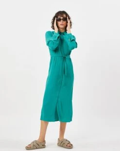Minimum Robes Fluides Robe-chemise Nirra Femme Bleu -Joli Mode Soldes Magasin 1f6a56624828aee2fe8a1e0dbe137aa4
