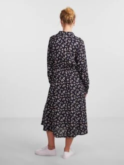 Pieces Robes Fluides Robe-chemise NOVA Femme Bleu Nuit -Joli Mode Soldes Magasin 28730d730e984e52a383af9ab99ea08f