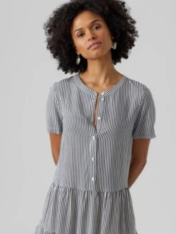 Vero Moda Robes Fluides Robe-chemise Bumpy Femme Blanc -Joli Mode Soldes Magasin 288e9f194fb2200280a893281093badd