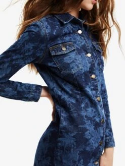 Desigual Robes Fluides Robe-chemise Tina Femme Bleu / Bleu Marine 11 Desigual Robes Fluides Robe-chemise Tina Femme Bleu / Bleu Marine -Joli Mode Soldes Magasin 34bf1a1195971c7fa481f3d6c08e8139