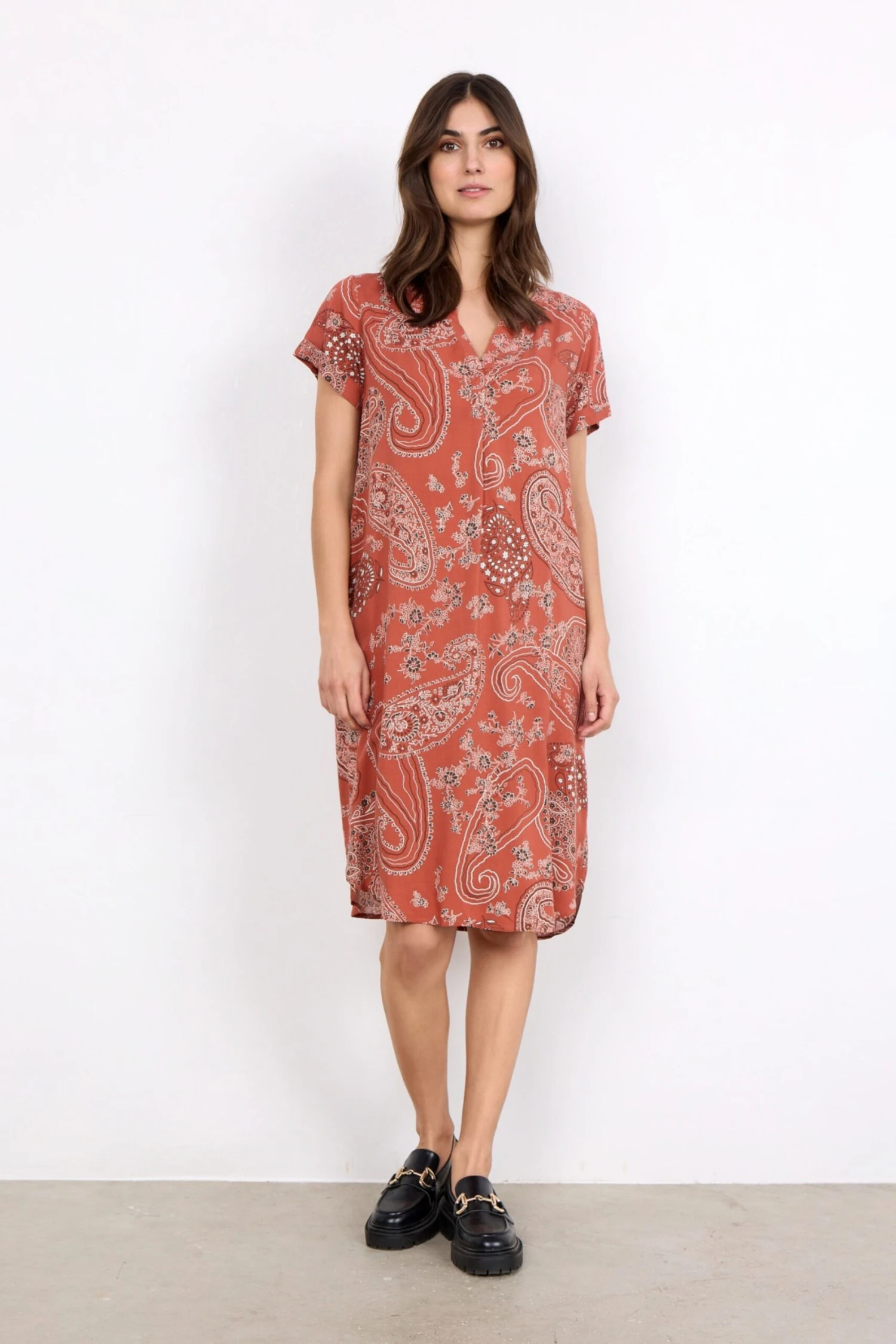 Soyaconcept Robes Fluides Robe-chemise LATOYA Femme Rouge Rouille / Bourgogne 6 Soyaconcept Robes Fluides Robe-chemise LATOYA Femme Rouge Rouille / Bourgogne – Image 4