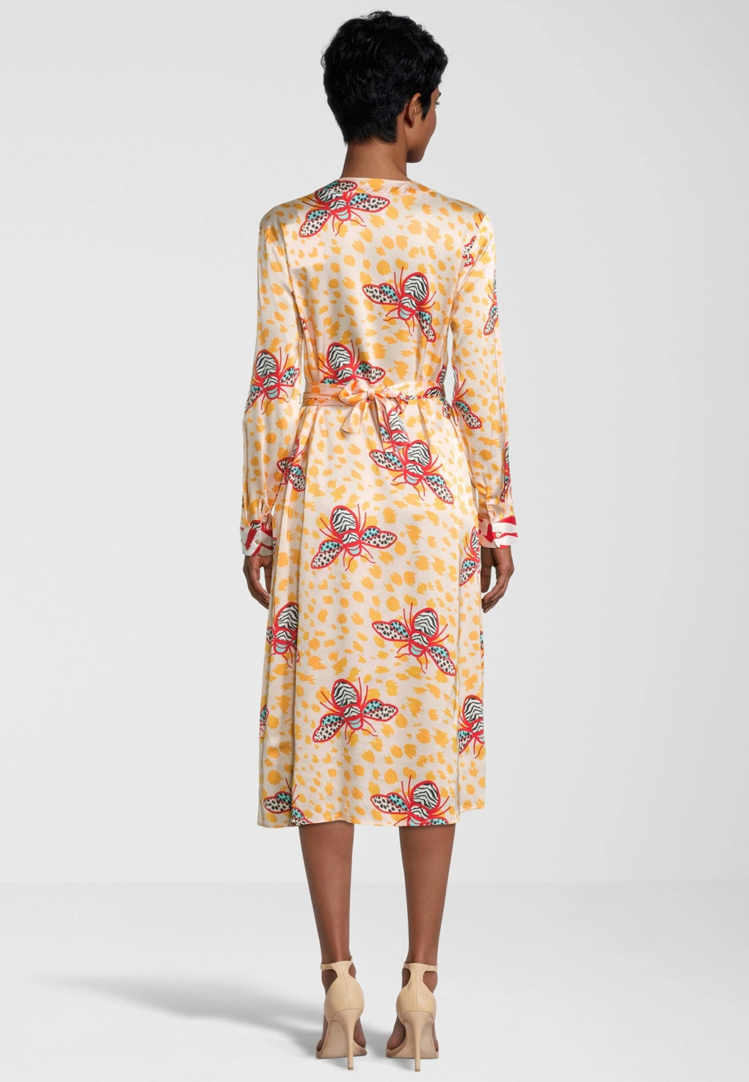 Robes Fluides Robe-chemise WOO KILLER BEE Femme Jaune 6 Robes Fluides Robe-chemise WOO KILLER BEE Femme Jaune – Image 4