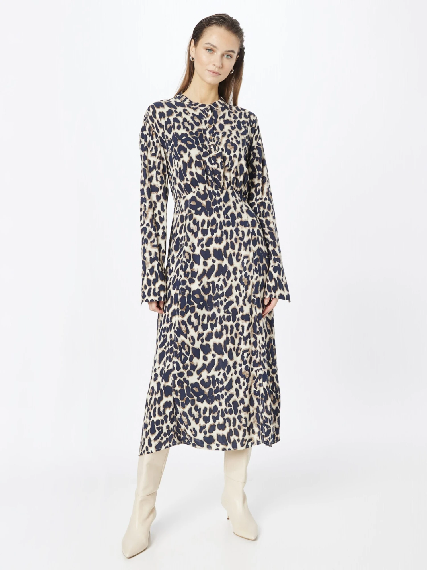 Peppercorn Robes Fluides Robe-chemise Lova Femme Sable 5 Peppercorn Robes Fluides Robe-chemise Lova Femme Sable – Image 3