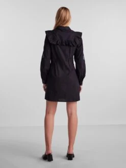 Y.A.S Robes Fluides Robe-chemise Kniri Femme Noir -Joli Mode Soldes Magasin 517886160f9c19c3915b13ce1779ee76