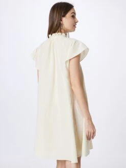 SAMSØE SAMSØE Robes Fluides Robe-chemise KAROOKH Femme Crème -Joli Mode Soldes Magasin 57ec16519c80216778e0b960b0b133d6