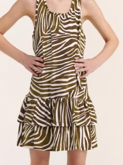 Shiwi Robes Robe SAMOA Enfants Olive -Joli Mode Soldes Magasin 58aa8cfa490ac8a196790cefc7b0cde7