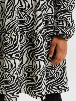 WE FASHION Robes Robe Enfants Crème -Joli Mode Soldes Magasin 5b9aab7108d7835dc8d7b5d24544af7c