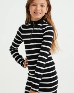 WE FASHION Robes Robe Enfants Noir / Blanc -Joli Mode Soldes Magasin 7817e942c937f010791b5dd72547cfc8