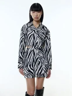 EDITED Robes Fluides Robe-chemise Chalyse Femme Beige / Noir -Joli Mode Soldes Magasin 78967ab0e34cdcb864930abda5b92bb7