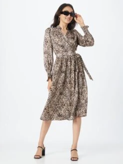 Suncoo Robes Fluides Robe-chemise CARRIE Femme Beige / Crème -Joli Mode Soldes Magasin 852d0a00124f28ca801fd2984143c034