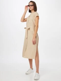 Moves Robes Fluides Robe-chemise Kolban Femme Beige -Joli Mode Soldes Magasin 87fb6f20f4ba6fa47c7b4c8d8652ae30