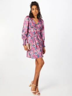 Neo Noir Robes Fluides Robe-chemise Lecia Femme Pitaya -Joli Mode Soldes Magasin 8cf2f467e5f3659e27304a2316f9dceb