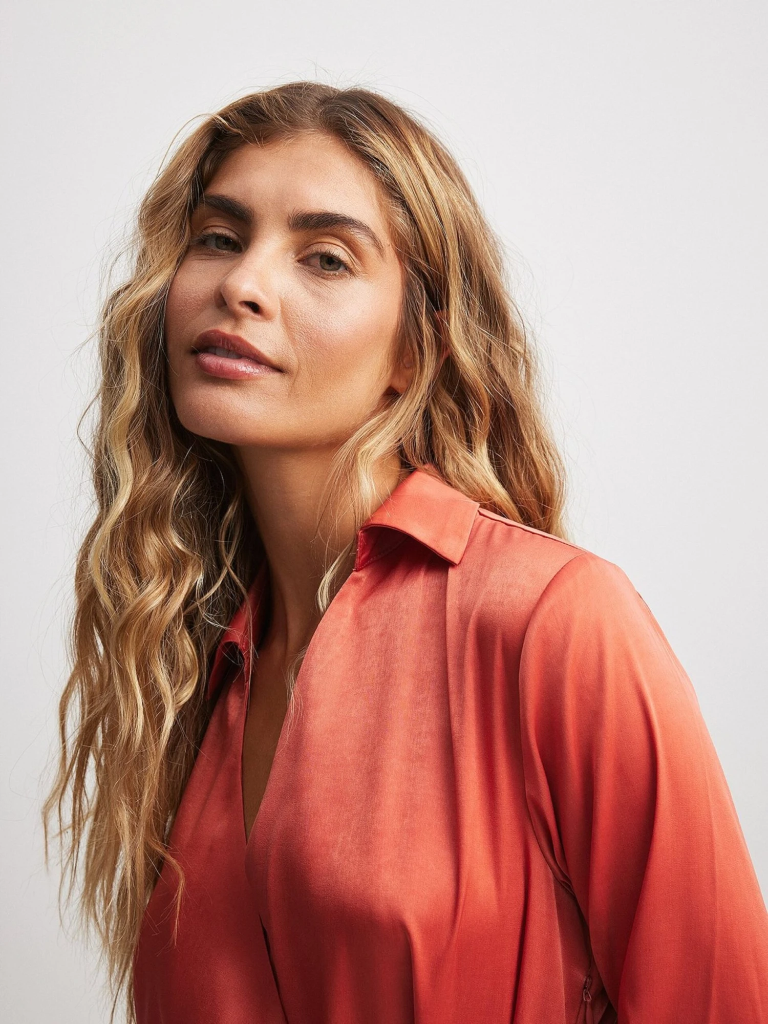 NA-KD Robes Fluides Robe-chemise Femme Corail 6 NA-KD Robes Fluides Robe-chemise Femme Corail – Image 4