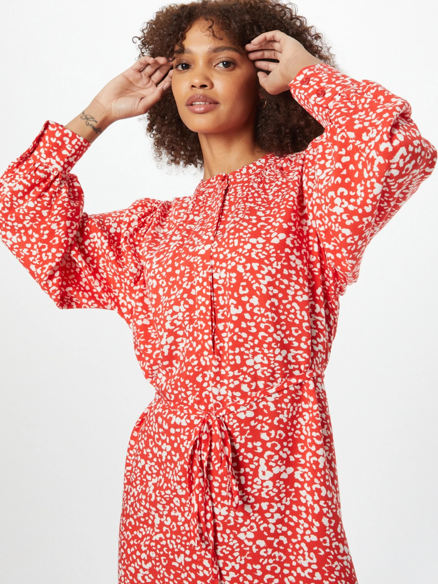 ICHI Robes Fluides Robe-chemise Carolina Femme Rouge 4 ICHI Robes Fluides Robe-chemise Carolina Femme Rouge – Image 2