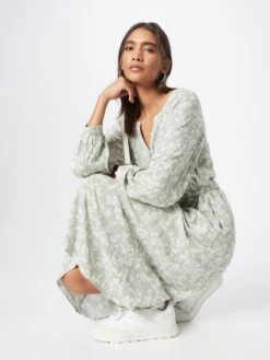 About You Robes Fluides Robe-chemise Loreen Femme Vert Pastel -Joli Mode Soldes Magasin 9b5597820a400ec5b7a20e9703e26e7c