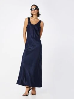 MOSS COPENHAGEN Robes De Soirée Robe De Soirée CHUl Femme Bleu Nuit -Joli Mode Soldes Magasin ac22ce7d0354936dff52df72322d4ff0