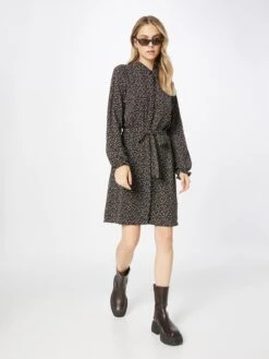 Modström Robes Fluides Robe-chemise Alexander Femme Noir -Joli Mode Soldes Magasin b1ad35871a0508be0493809059520019