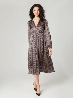 Robes Fluides Robe-chemise Silvia Femme Sable / Bleu Marine -Joli Mode Soldes Magasin ca36f92db25ccaeb7bb79121d7c659bf