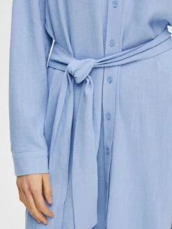 Selected Femme Robes Fluides Robe-chemise Viva-Tonia Femme Bleu Clair -Joli Mode Soldes Magasin d155b8a5c45ef50f5496ffe4fd4b0b73