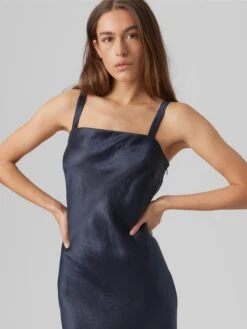 Vero Moda Robes De Soirée Robe De Soirée Mathilde Femme Bleu Marine -Joli Mode Soldes Magasin ea5a624e92df45f685a26d46274be025