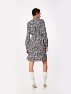 Robes Fluides Robe-chemise Valsi Femme Mélange De Couleurs 14 Robes Fluides Robe-chemise Valsi Femme Mélange De Couleurs -Joli Mode Soldes Magasin ece93eac0e7b3197010aff8afaf69e75