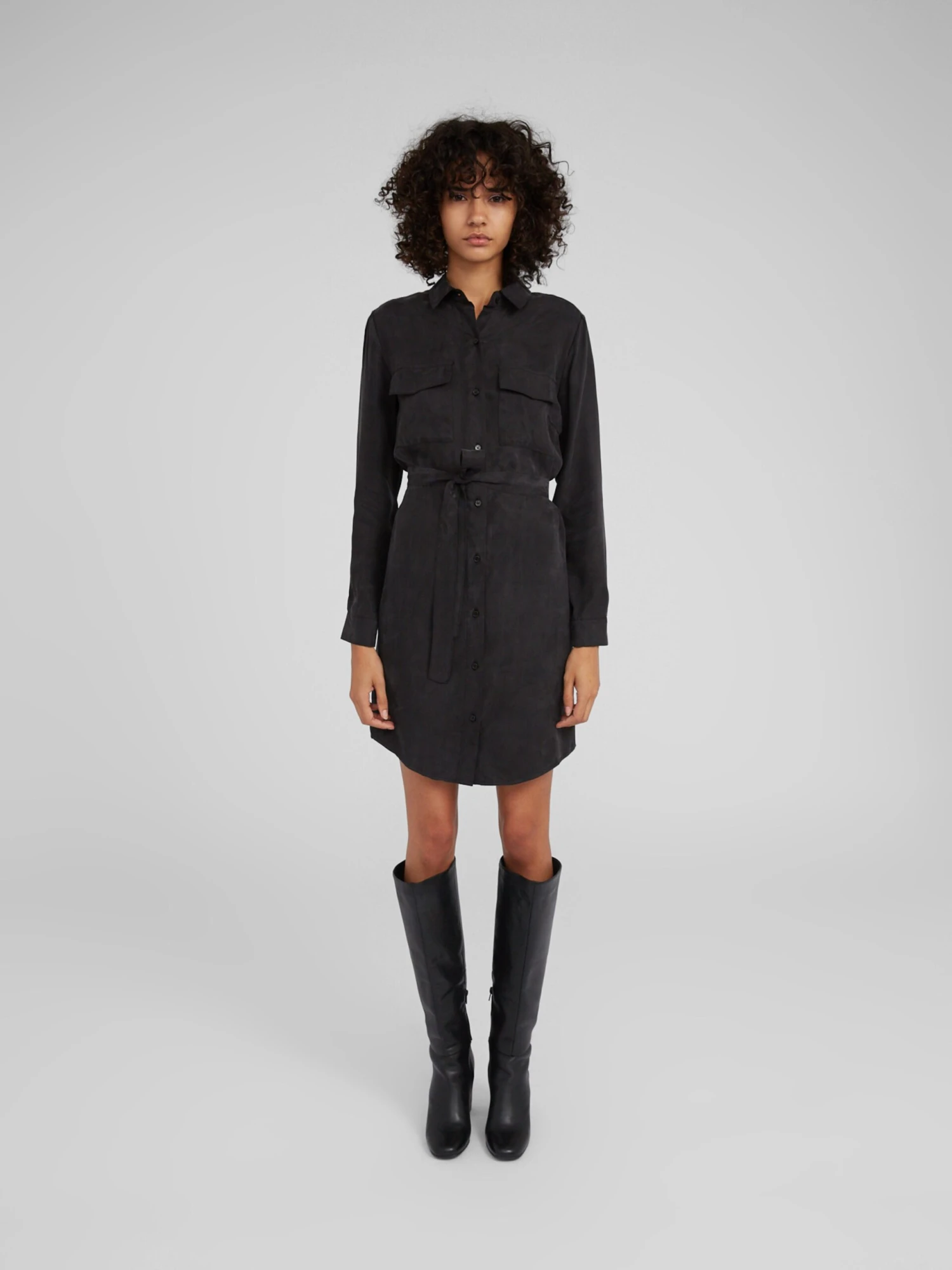 EDITED Robes Fluides Robe-chemise Farha Femme Noir 8 EDITED Robes Fluides Robe-chemise Farha Femme Noir – Image 6